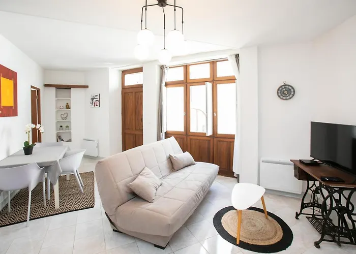 Appartement T2 Hyper Centre A Perigueux 1 Chambre Lou Chabrol
