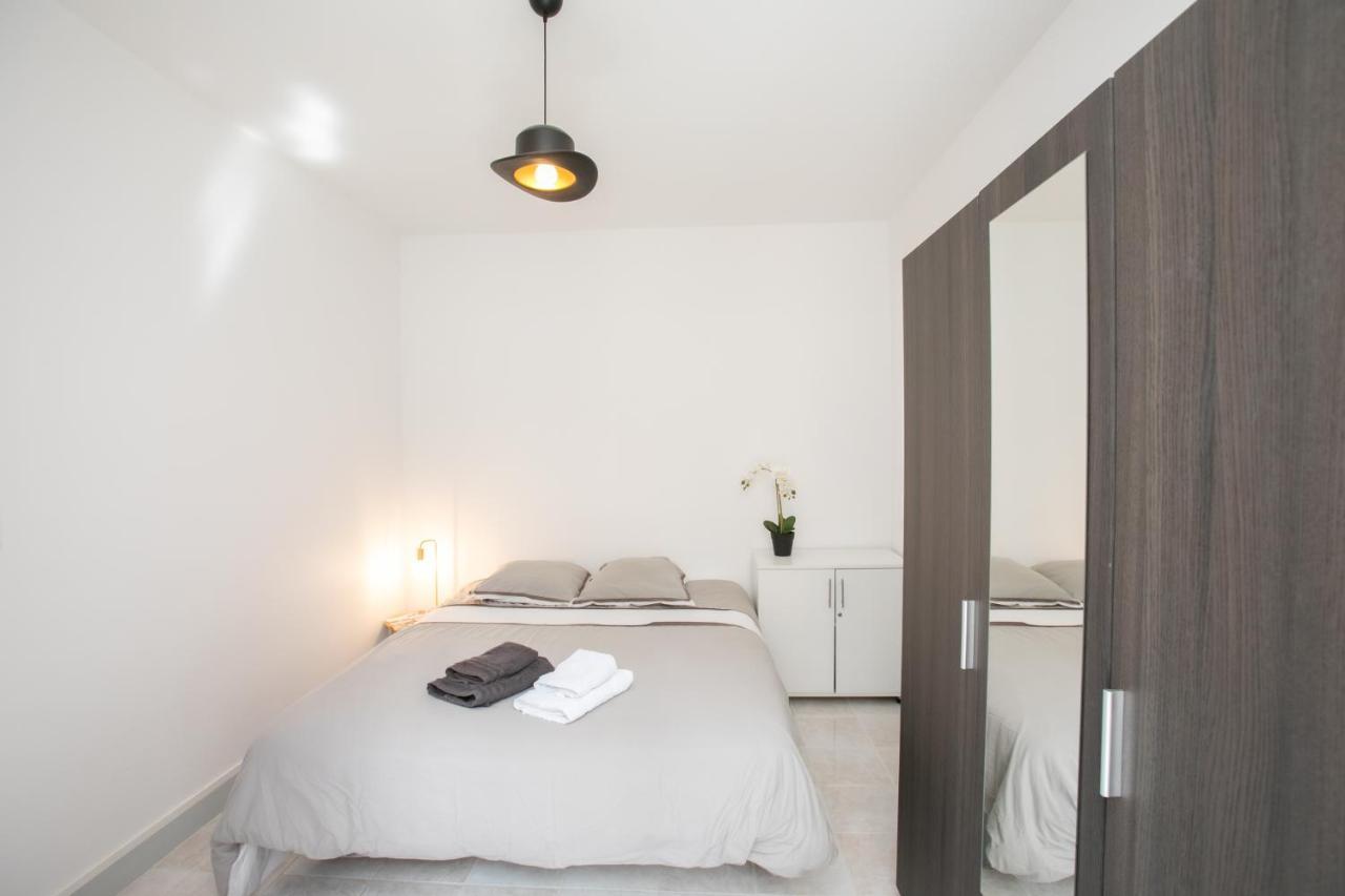T2 Hyper Centre A 1 Lou Chabrol Apartment